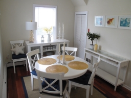 Dining room | Table extends to sit 6